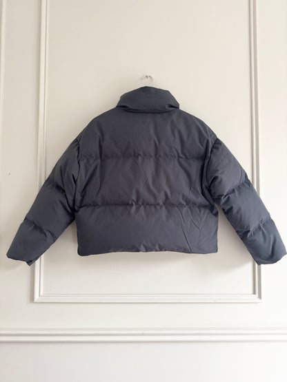 PRE-ORDER: CROPPED DOWN PUFFER IN GREY