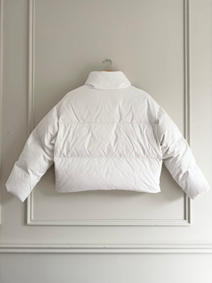 PRE-ORDER: CROPPED DOWN PUFFER IN WHITE